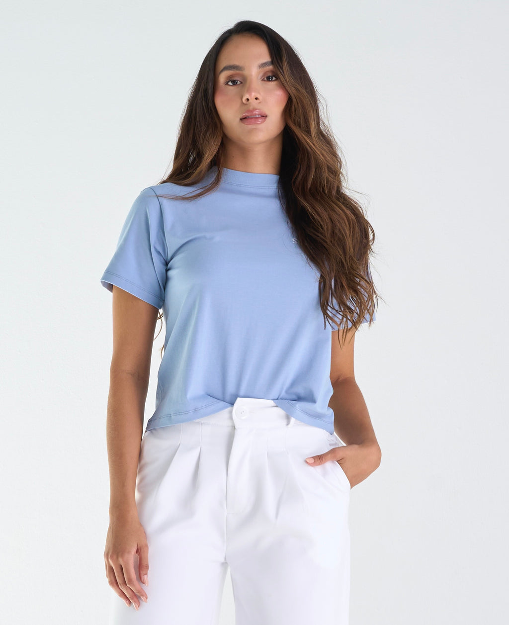 Camiseta santo cielo • Camiseta básica con bordado