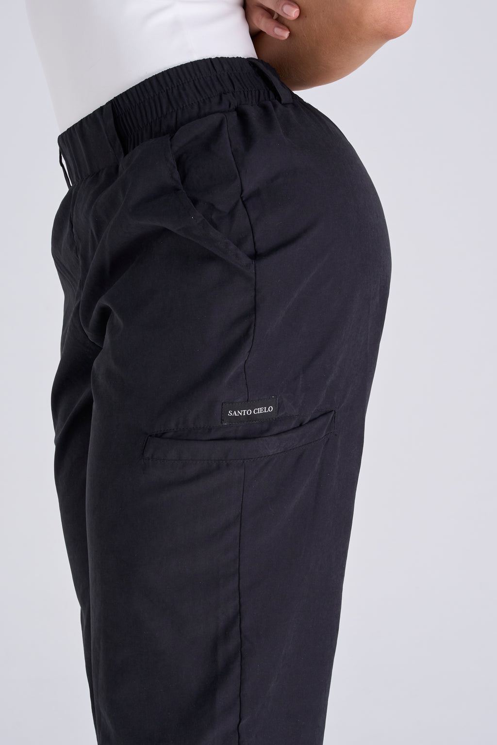 Pantalón essential fit • Pantalón tipo jogger