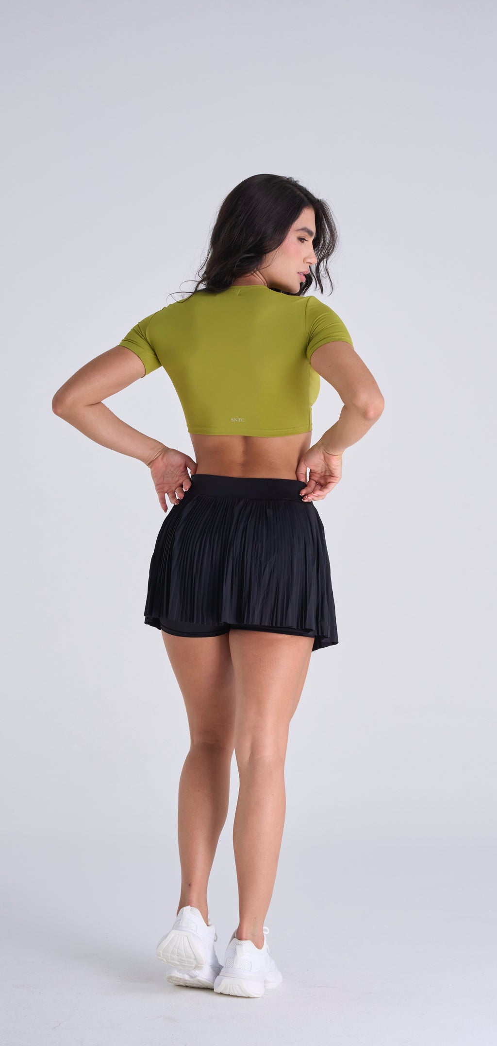 Miniskirt negra • Falda deportiva negra con blanco