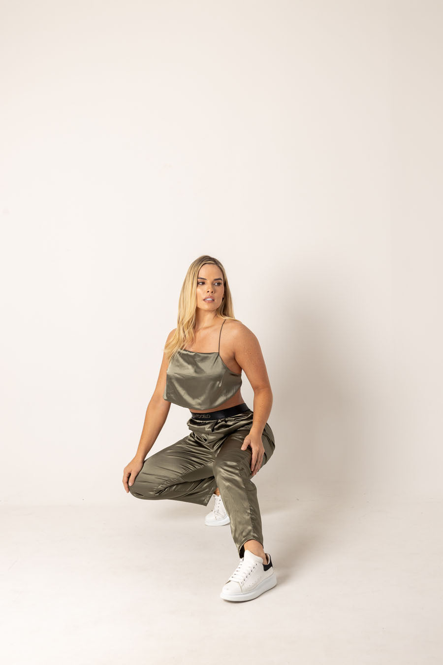 Set Luxe • Set de pantalón y top ajustable en satín